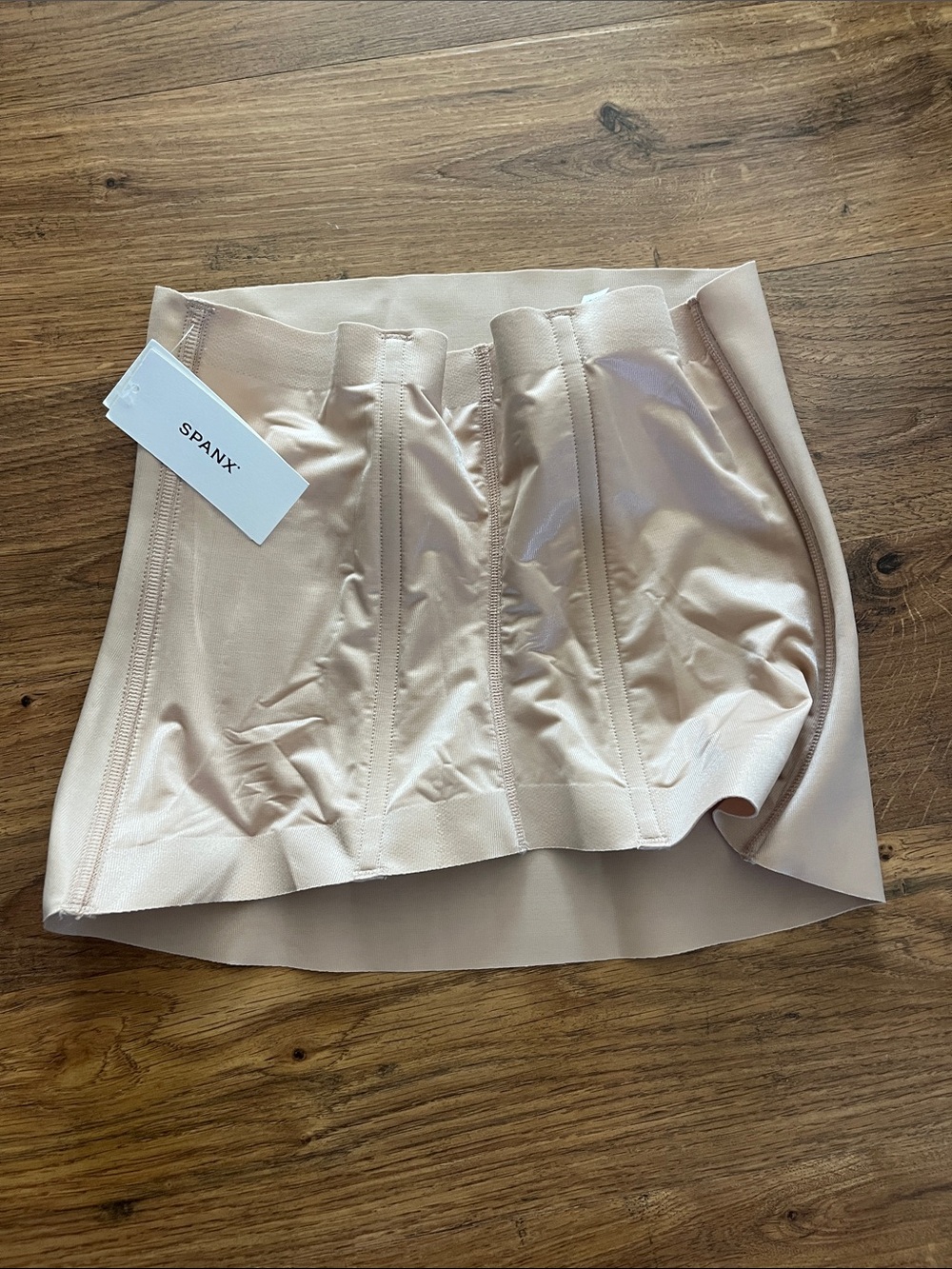 SPANX Waist Cincher (NWT-L) FINAL SALE - Picture 2 of 4